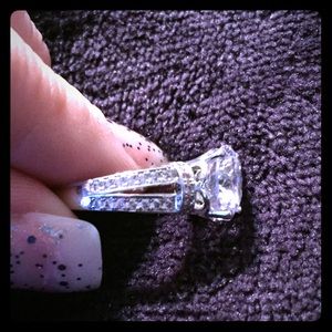 Size 8 fashion ring